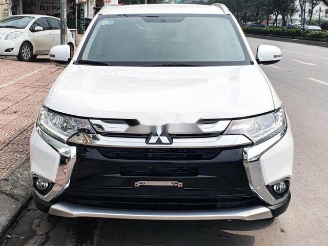 Bán Mitsubishi Outlander đời 2019, màu trắng, 770tr0