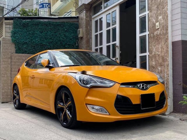 Cần bán lại xe Hyundai Veloster năm sản xuất 2011, màu vàng giá cạnh tranh