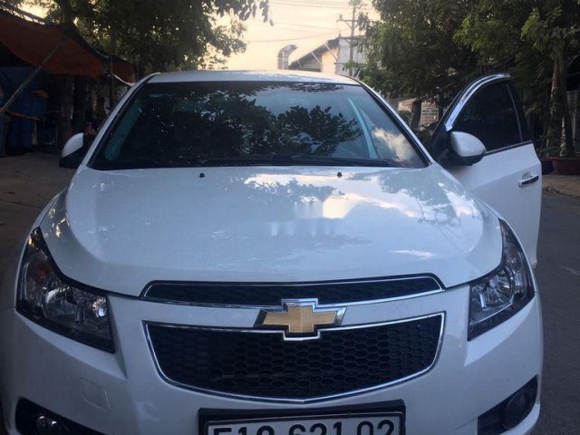 Bán xe Chevrolet Cruze LTZ năm 2015, màu trắng chính chủ0