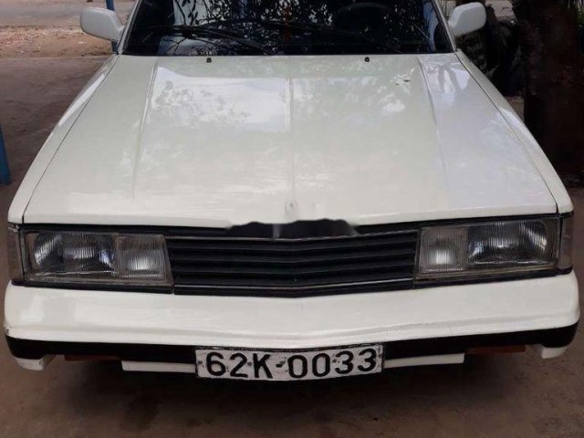 Bán Toyota Corona năm 1984, màu trắng, nhập khẩu  