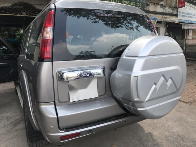 Bán ô tô Ford Everest sản xuất năm 2013 MT máy dầu form mới 2014 chính chủ đứng tên0