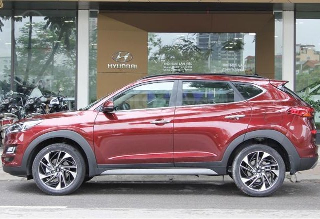 Tucson vin 2020 giá siêu sốc từ 768tr0