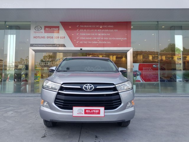 Bán Toyota Innova 2.0E MT 2018, màu bạc, đã đi 65.000km - chính hãng0