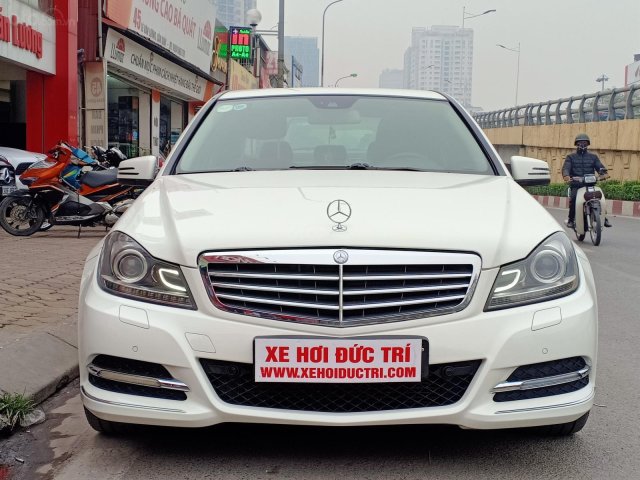 Bán nhanh Mercedes C250 BE màu trắng, sản xuất 2011, xe cực ngon, máy chất, giá tốt nhất, LH 0973799799