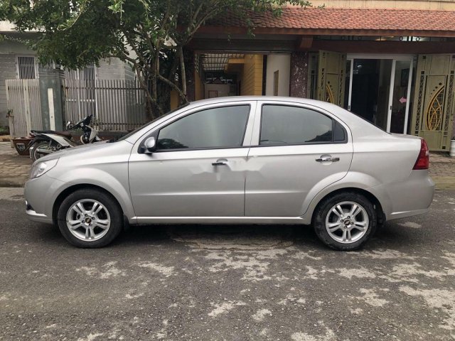 Cần bán xe Chevrolet Aveo AT năm 2013, màu bạc chính chủ, 265tr0