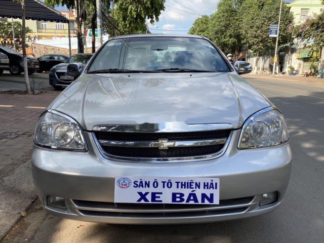 Cần bán lại xe Chevrolet Lacetti 2012, màu bạc, giá chỉ 235 triệu0