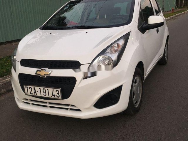 Cần bán gấp Chevrolet Spark năm sản xuất 2016, màu trắng chính chủ, 209 triệu0