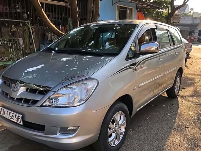 Cần bán Toyota Innova G năm sản xuất 2007, màu bạc0