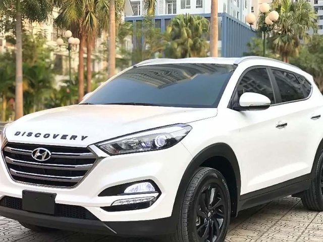 Bán xe Hyundai Tucson 2.0 AT sản xuất 2019, màu trắng0