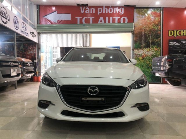 Bán xe Mazda 3 sản xuất 2017, màu trắng0