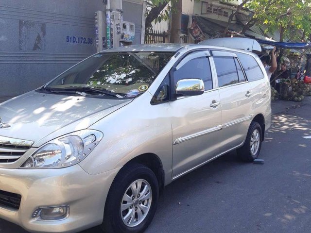 Cần bán Toyota Innova MT sản xuất năm 2010, nhập khẩu giá cạnh tranh