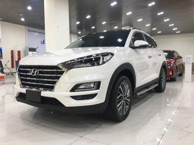 Cần bán nhanh chiếc Hyundai Tucson 2.0 đặc biệt, sản xuất 2020, giao xe nhanh0