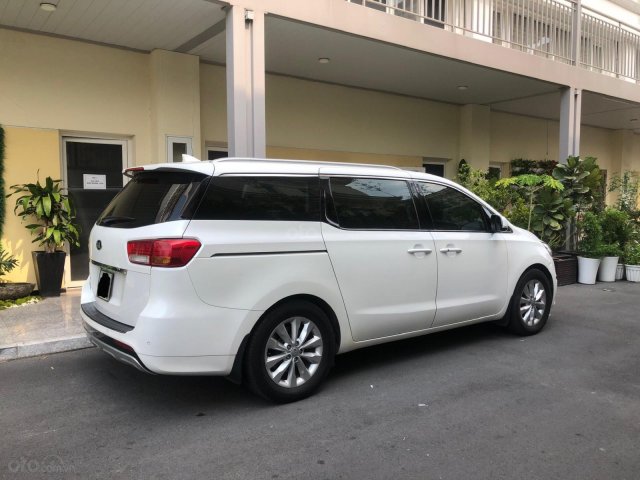 Bán xe Kia Sedona 2015 nhập khẩu nguyên chiếc, giá 800tr. Liên hệ nhanh