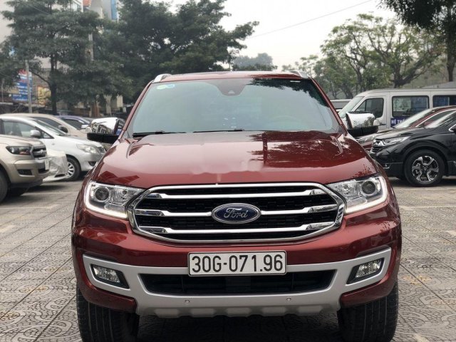 Cần bán xe Ford Everest 2019, màu đỏ, nhập khẩu Thái0