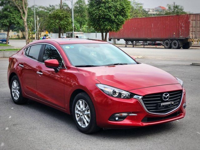 Cần bán lại xe Mazda 3 năm sản xuất 2018, màu đỏ