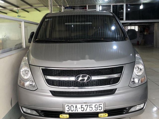 Bán Hyundai Grand Starex đời 2015, màu bạc, xe nhập, số sàn