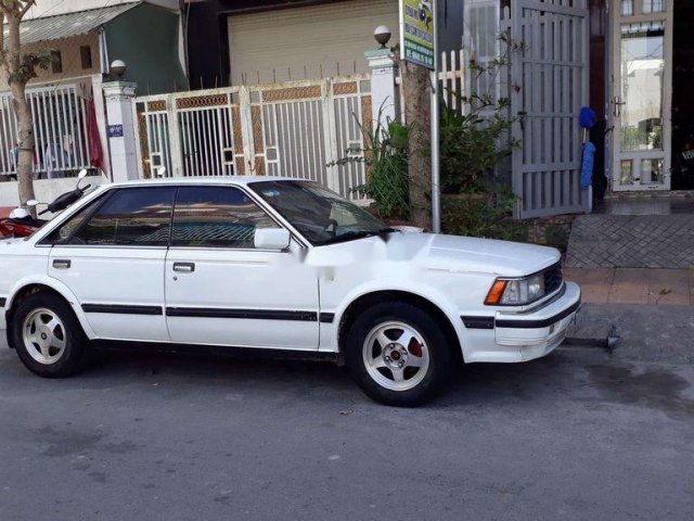 Bán Nissan Bluebird năm sản xuất 1990, màu trắng, nhập khẩu0