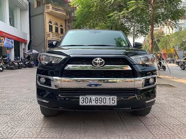 Cần bán Toyota 4 Runner năm sản xuất 2015, màu đen, nhập khẩu 0