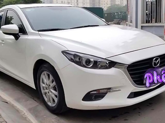 Cần bán xe Mazda 3 1.5 AT 2018, màu trắng 0