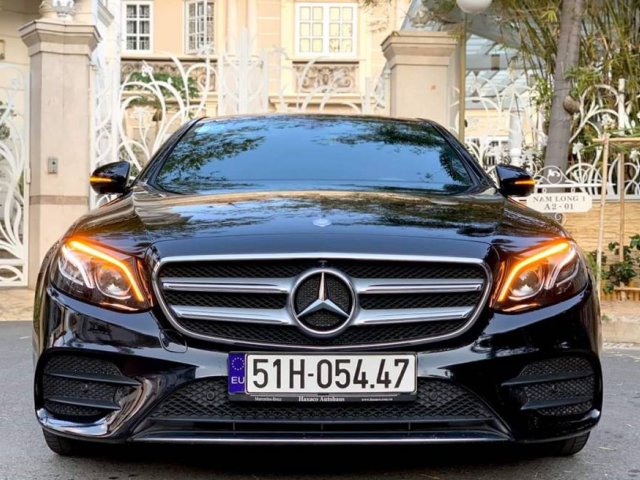 Bán Mercedes E300 AMG sản xuất 2016, màu đen, xe nhập0