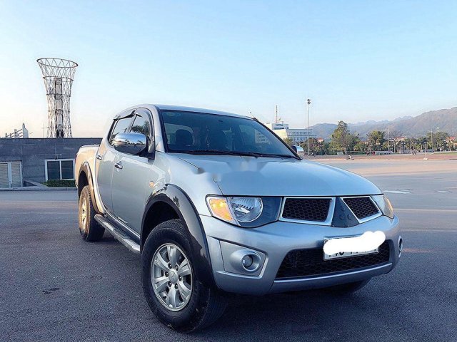 Bán Mitsubishi Triton 2009, màu bạc, số sàn, giá chỉ 270 triệu0