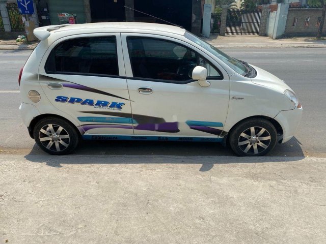 Cần bán gấp Chevrolet Spark năm sản xuất 2009, giá tốt