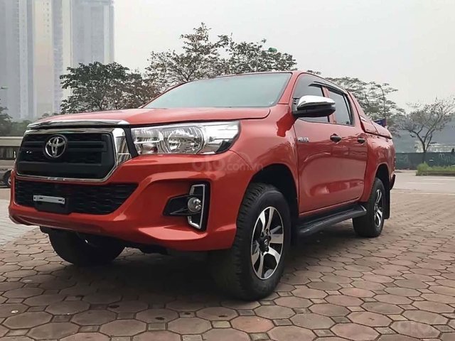 Bán Toyota Hilux sản xuất 2019, màu đỏ, nhập khẩu nguyên chiếc