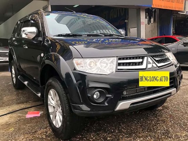 Bán Mitsubishi Pajero Sport 2.4 MT đời 2018, màu đen, xe nhập 0