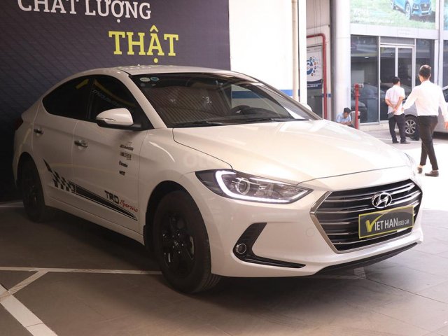 Hyundai Elantra 1.6MT 2019, xe lướt siêu mới0