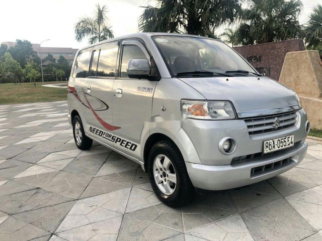 Cần bán Suzuki APV đời 2007, màu bạc ít sử dụng0