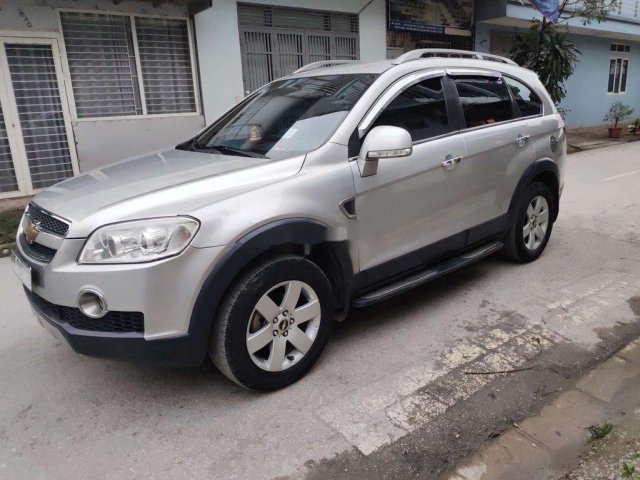 Cần bán gấp Chevrolet Captiva MT sản xuất năm 2008 xe gia đình