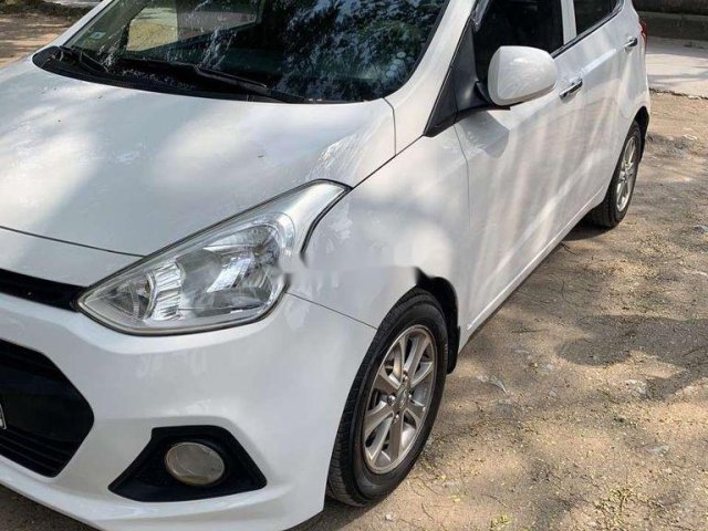 Bán xe Hyundai Grand i10 đời 2015, màu trắng, xe nhập0