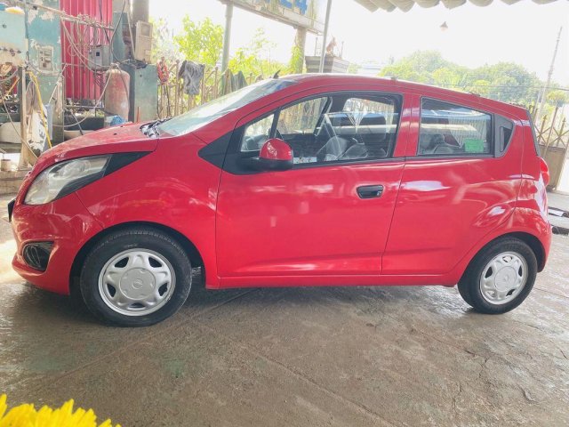 Bán Chevrolet Spark MT đời 2016, màu đỏ, giá tốt