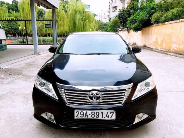 Cần bán lại xe Toyota Camry sản xuất 2013, giá 715tr