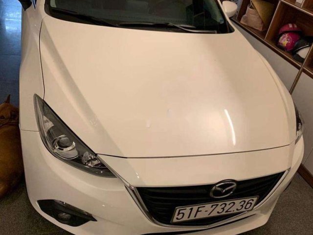 Cần bán Mazda 3 AT sản xuất 2016, màu trắng, xe nhập giá cạnh tranh