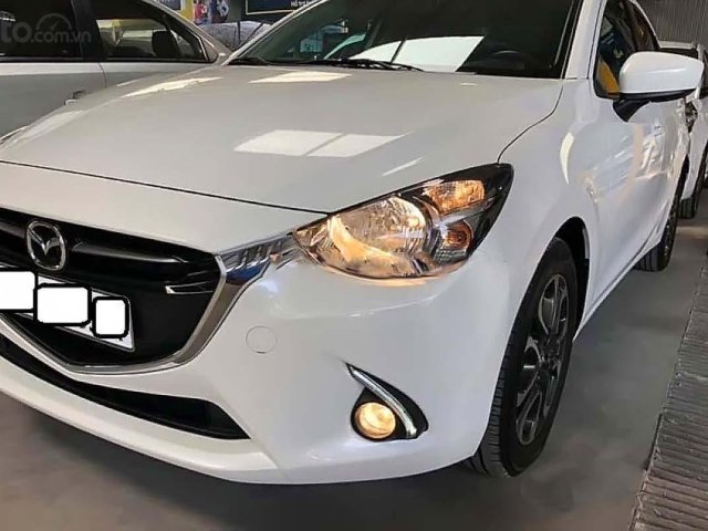 Cần bán lại xe Mazda 2 1.5 AT năm 2018, màu trắng số tự động0