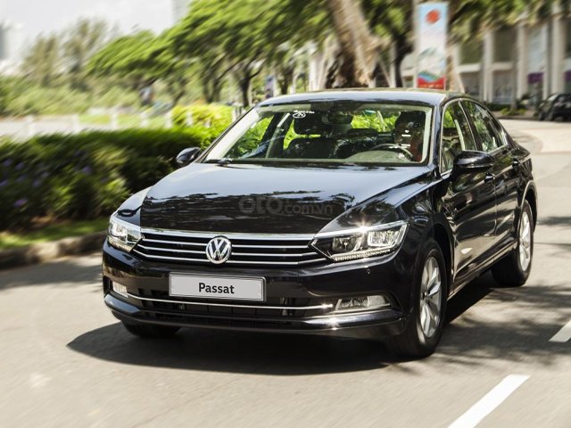 Cần bán xe Volkswagen Passat BlueMotion Comfort sản xuất năm 2020, màu đen, xe nhập0