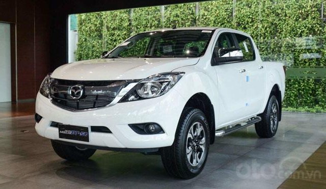 Hỗ trợ giao xe toàn quốc khi mua chiếc Mazda BT 50 Standard, đời 2020, giao xe nhanh tận nhà