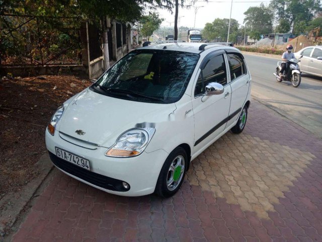 Bán xe Chevrolet Spark đời 2009, màu trắng chính chủ