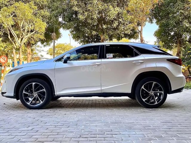 Cần bán Lexus RX 350 sản xuất năm 2016, màu trắng, xe nhập0