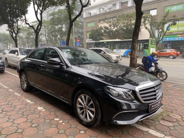 Hotline 0915323833: Mercedes E200 sản xuất 2019, giá hót nhất Hà Nội, hỗ trợ tài chính 70%, giao xe ngay0