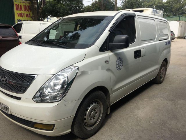 Cần bán gấp Hyundai Grand Starex đời 2010, màu trắng, nhập khẩu, giá chỉ 460 triệu0