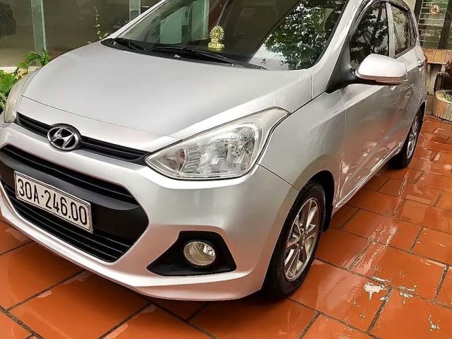 Cần bán Hyundai Grand i10 1.0 MT 2014, màu bạc, xe nhập số sàn0