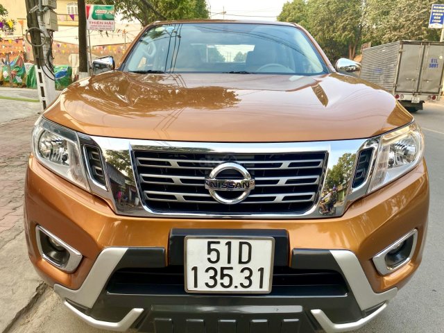 Cần bán xe Nissan Navara 2017 số tự động0