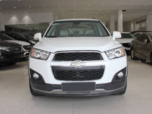 Xe Chevrolet Captiva sản xuất năm 2014, màu trắng, giá 480tr