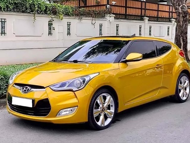 Bán Hyundai Veloster năm 2011, màu vàng, giá tốt