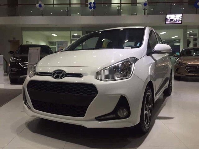 Cần bán Hyundai Grand i10 đời 2020, màu trắng, 320 triệu0