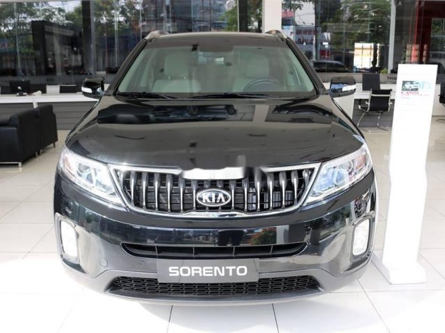 Bán xe Kia Sorento 2020, màu đen, 799tr