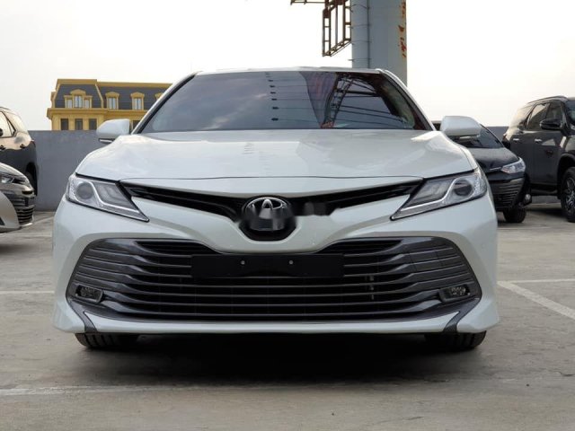 Bán Toyota Camry 2.5Q sản xuất năm 2019, xe nhập