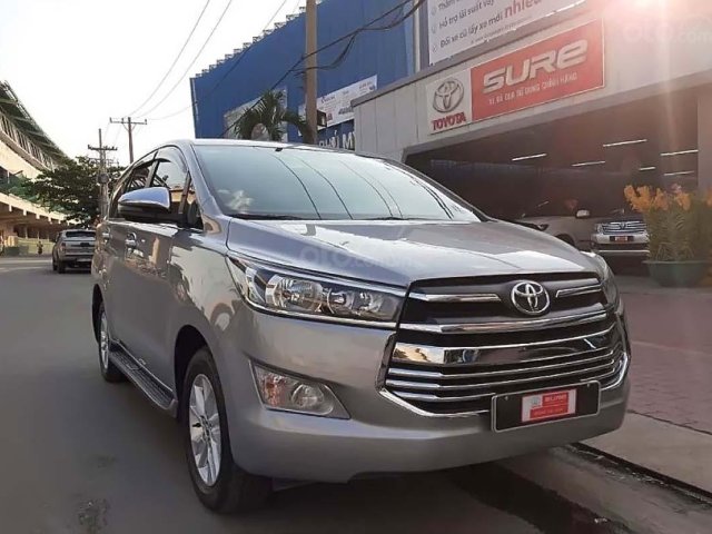 Cần bán gấp Toyota Innova 2.0G đời 2018, màu bạc, 780 triệu0